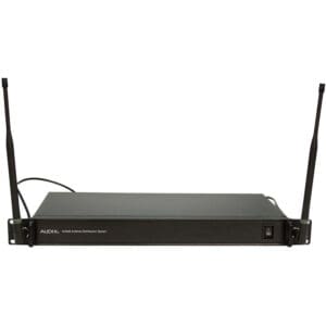 Wireless microphone system with dual antennas.