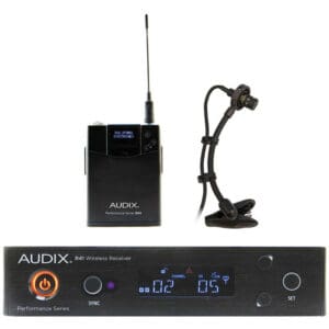 Wireless microphone system with receiver and transmitter.