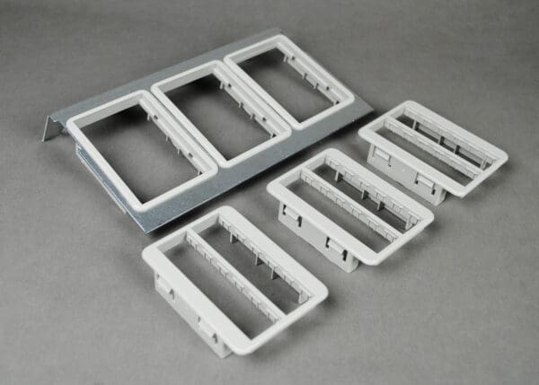 AC8105 & AC8850 PLATE FOR 3-ORT BEZ