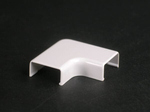 2711 Uniduct® Flat Elbow Fitting in Ivory