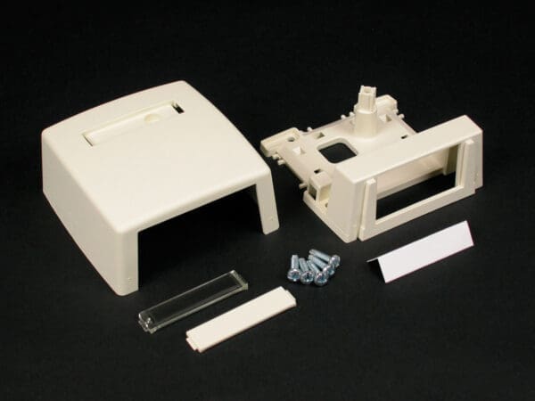 CM-MMB-231 400 800 One Insert Multimedia Box Fitting in Ivory