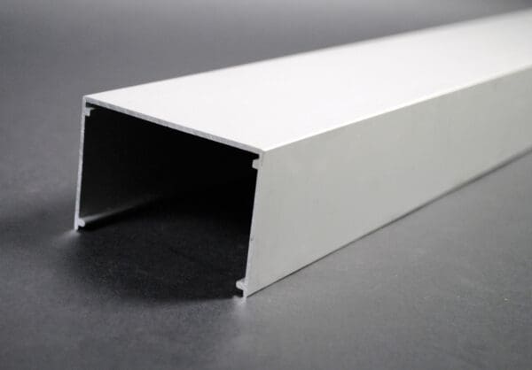 AL3300B-10 Raceway Base